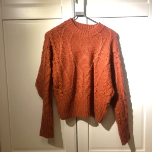 Stickad tröja - Stickad tröja från Lindex. 