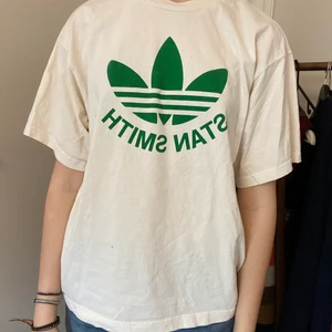 Stan Smith Adidas t-shirt - Har aldrig haft på mig