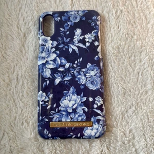 Ideal of sweden skal - Säljer nu iväg mitt ideal of sweden skal, storleken passar för iPhone xs. Original pris 250:- 