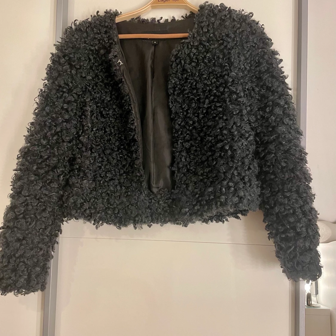 Fårpälsliknande jacka