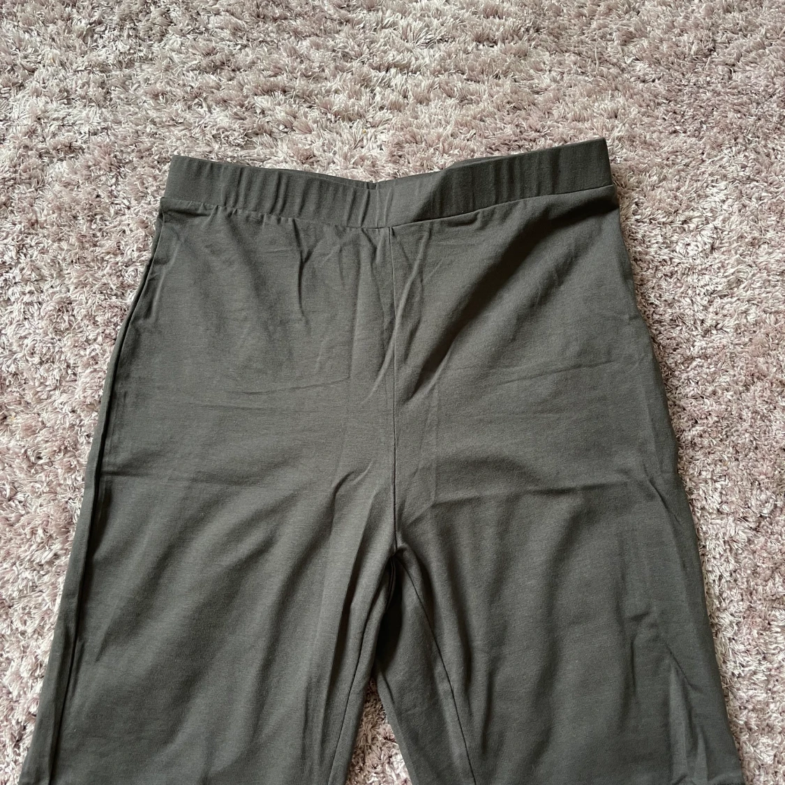 Mörkgråa cykelbyxor - 90