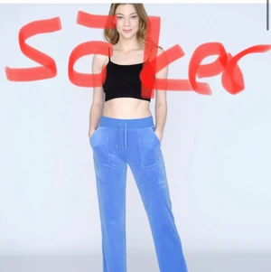 Juicy couture  - Söker dessa två! Storlek S-XS för rimligt pris! Kontakta mig om du har❤️