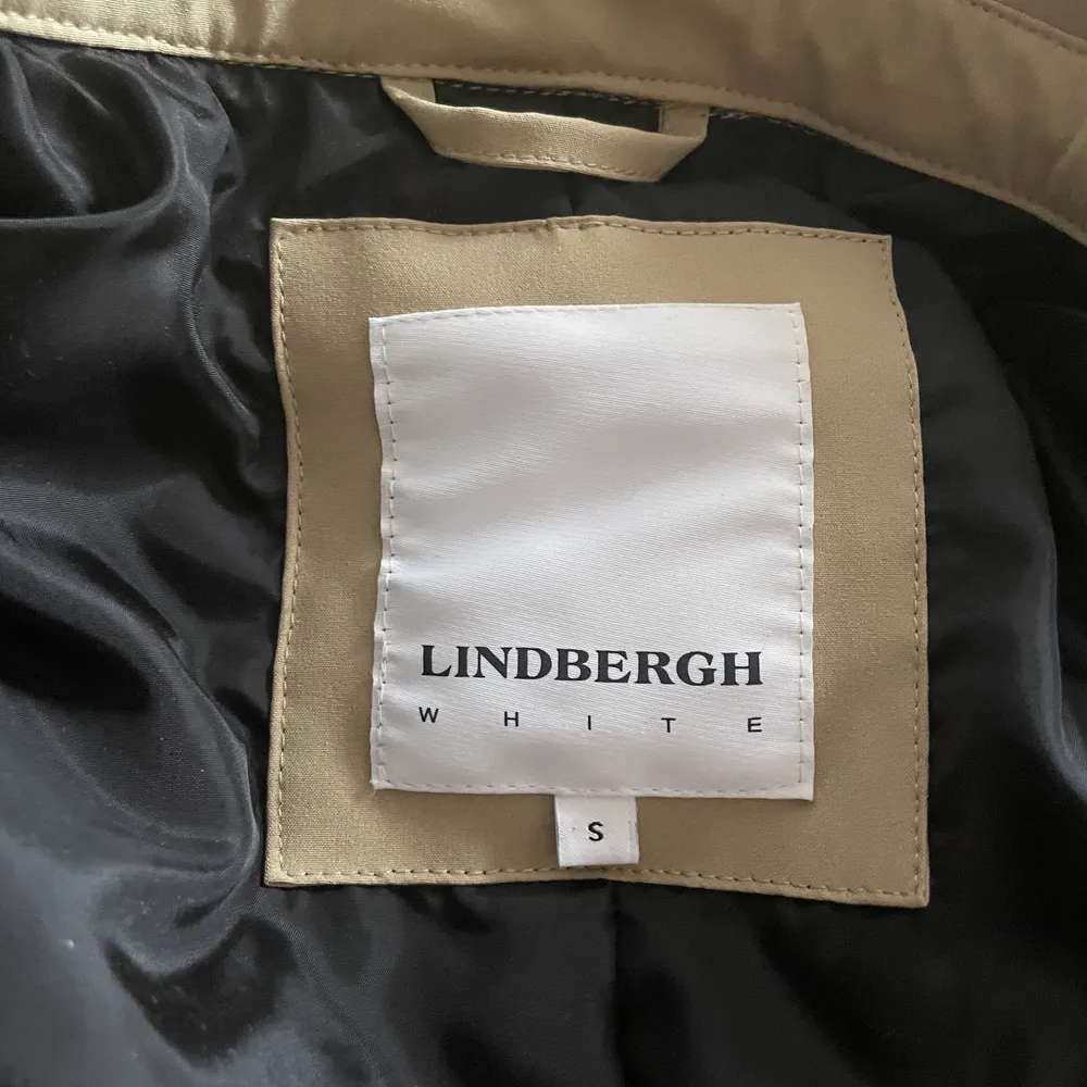 Säljer denna Lindesberg jacka, Den är In princip helt ny. Köptes som ny för 3000kr . Jackor.