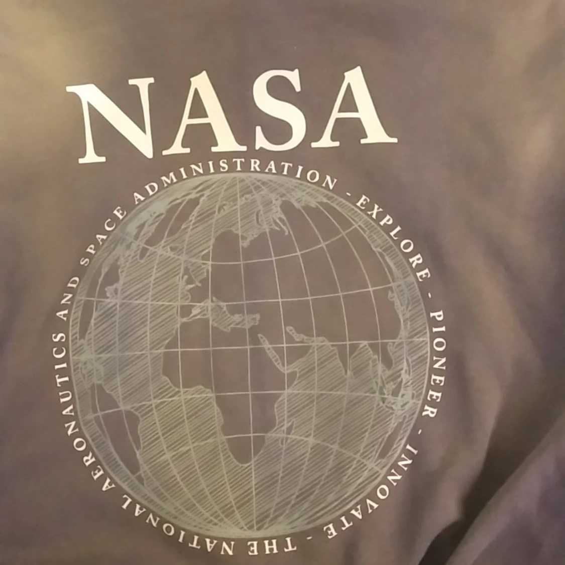 NASA tröja från H&M - 90