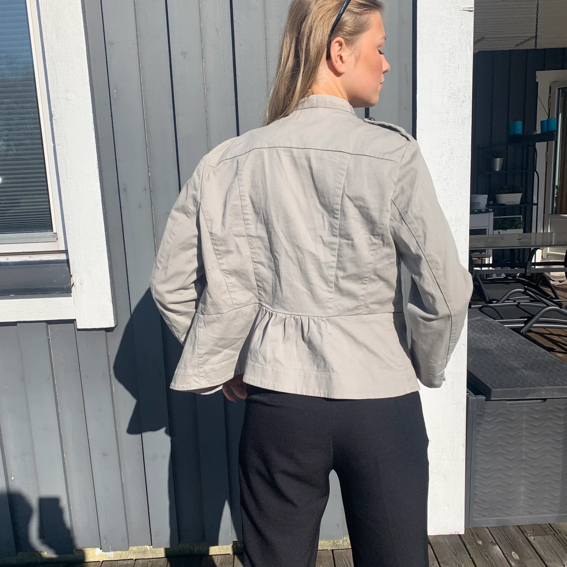 Grå/beige kavaj - 90