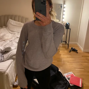 Stickad tröja - Sjukt fin och skön stickad tröja från Vila. Skriv för fler bilder