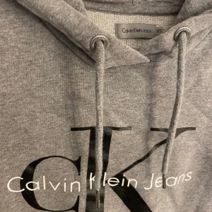 Calvin Kline tröja  - Mycket fint skick. Storlek xs 
