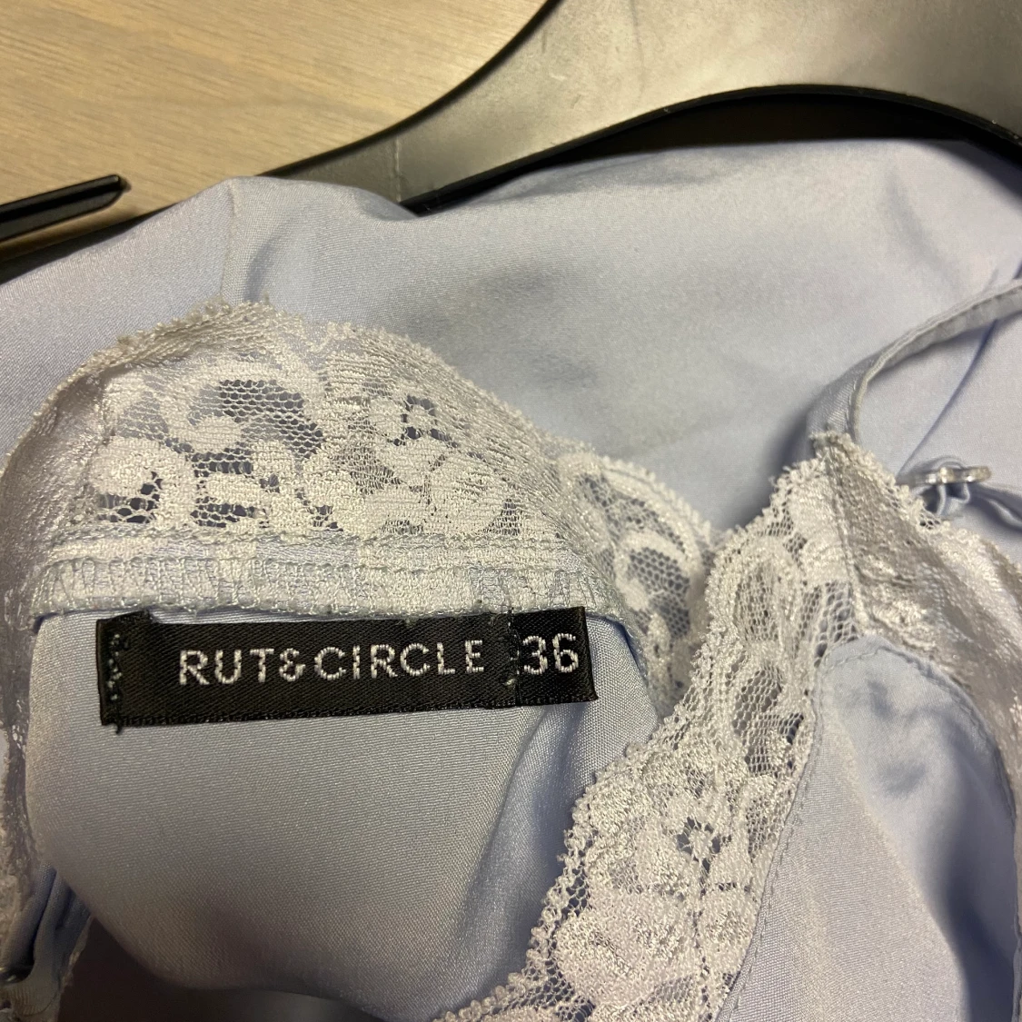 Ljusblått spets-linne💓 - 91