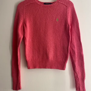 Stickad tröja - En fin Ralph Lauren tröja! Super skön och varm!💗