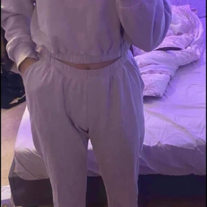 Lila set  - Bra skick