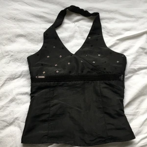 Halterneck  - Passar nog bäst på xxs-xs!! Superfin men alldeles för liten för mig:( Köpare står för frakt!!