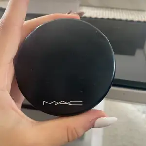 Mac bronzer knappast andvänd, för mer beskrivning kolla sista bilden