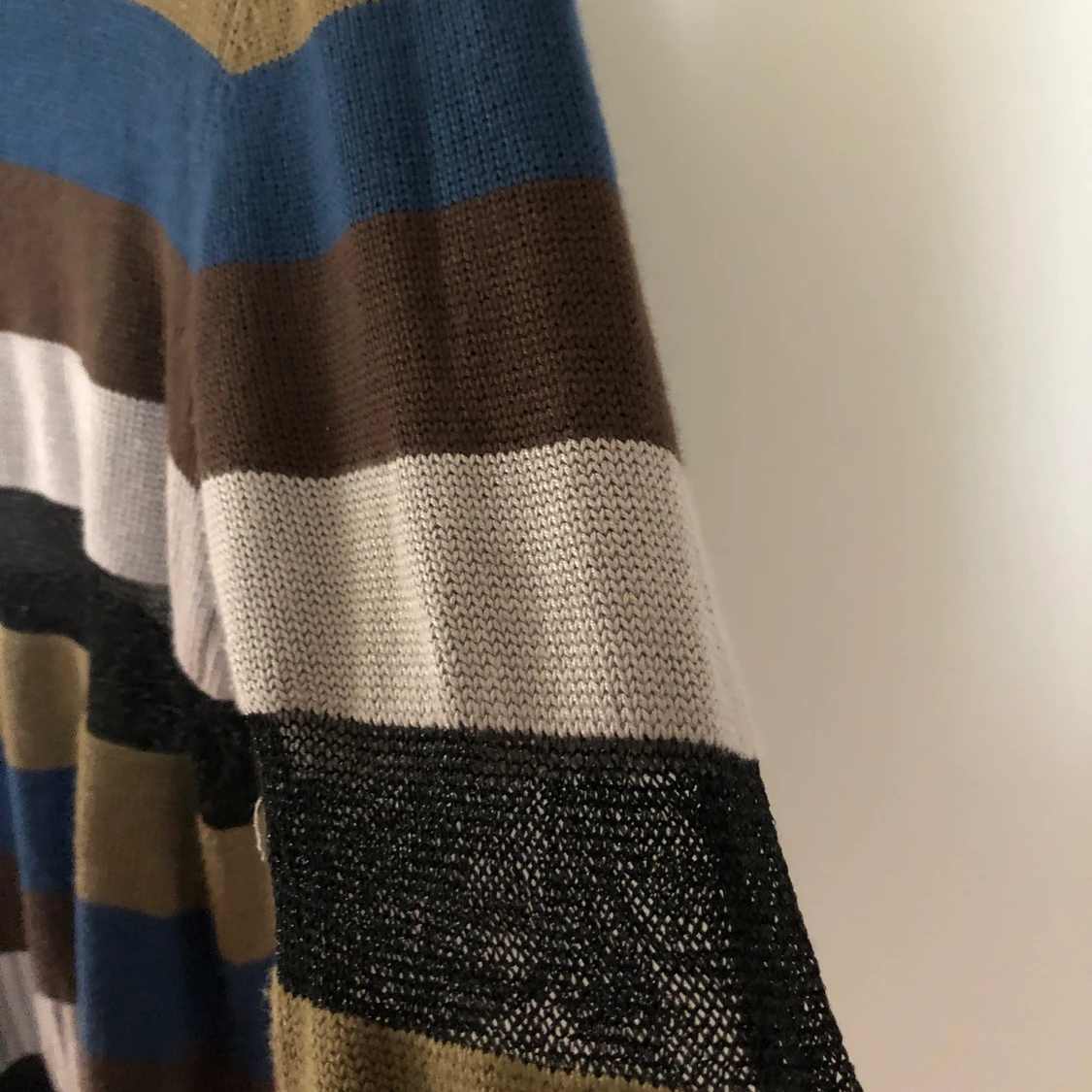 Snygg tröja i höstliga färger  - 90