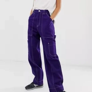 Lila byxor - Köparen står för frakt!!! Från weekday