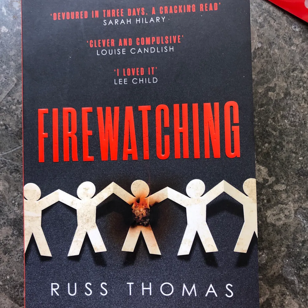 selling “fire watching” in english! read once and in perfectly new condition. bought at akademibokhandeln for 169. Övrigt.