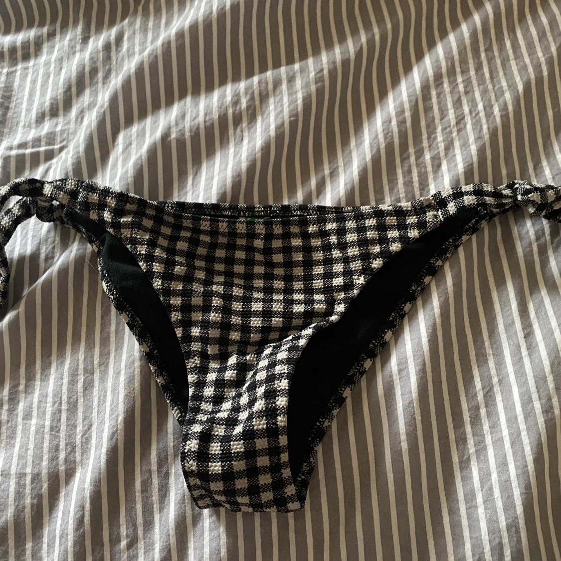 Rutig bikiniunderdel