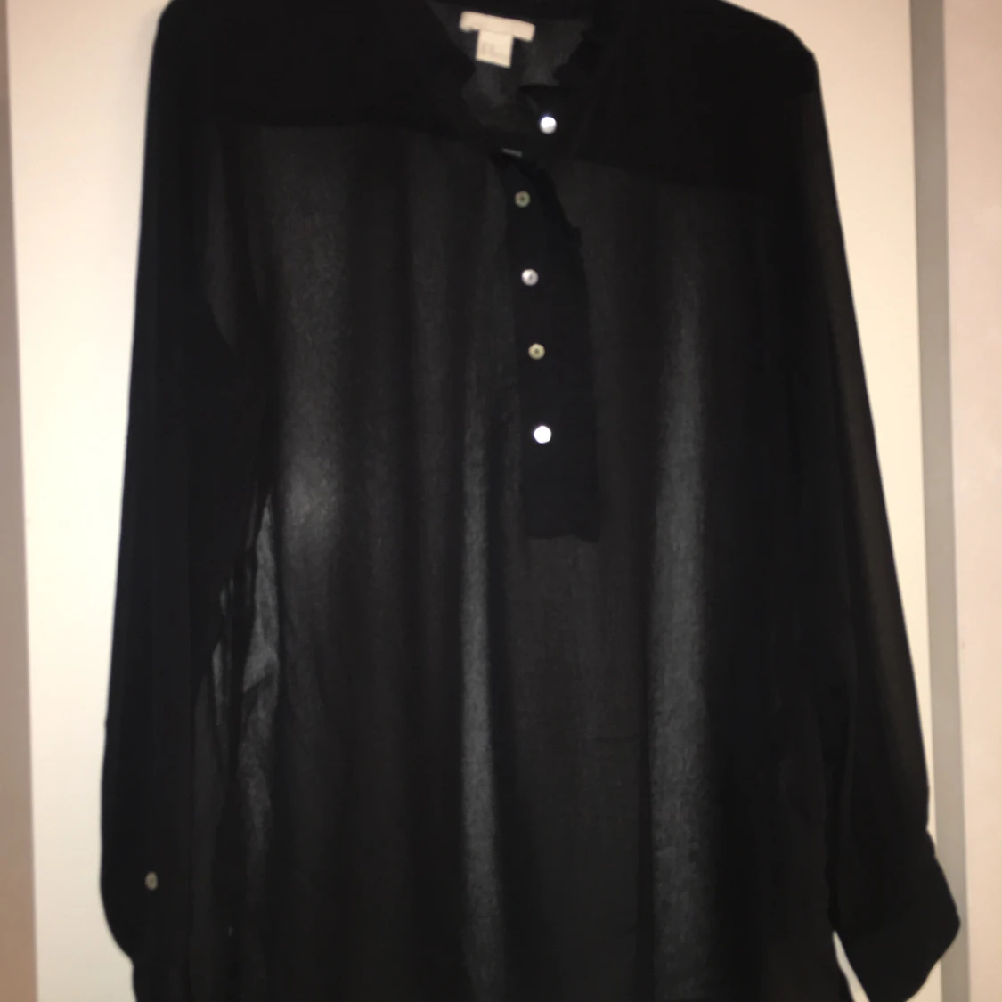 H&M svart blus