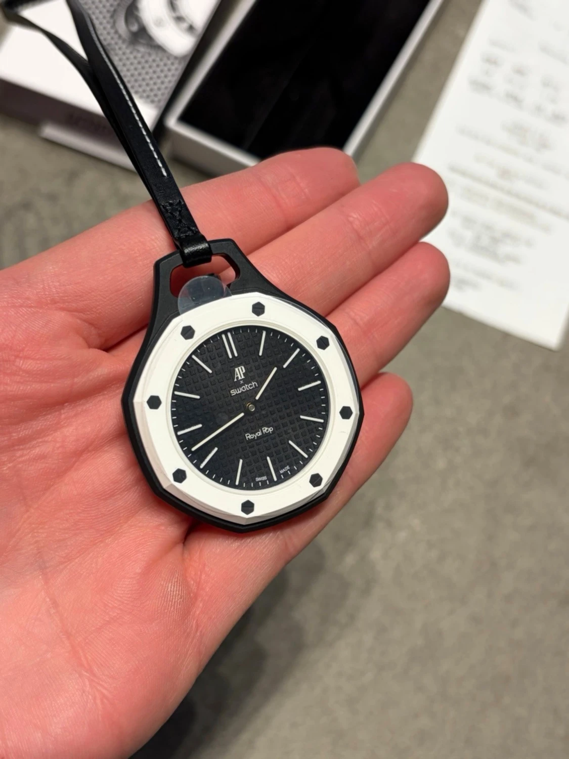Swatch x Audemars Piguet Royal Pop - 1