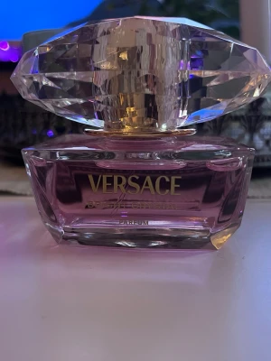 Versace bright crystal parfum - Endast testat 2-3 sprut, 50ml 🌸