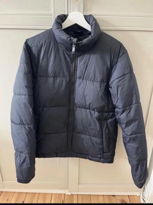 Svart vinterjacka xs - Fint skick!