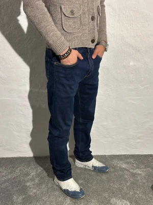 Replay jeans  - Ett par riktigt snygga jeans från Replay i storlek W31 L34 i modellen Grover 