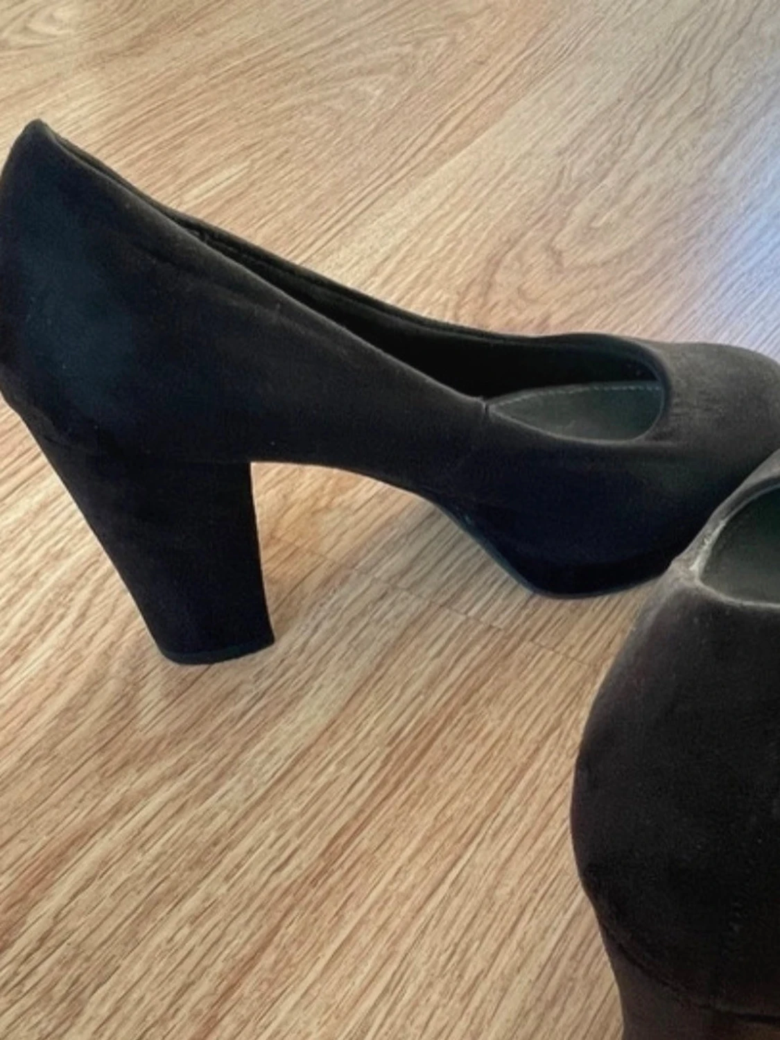 Svarta pumps från Attitude - 2