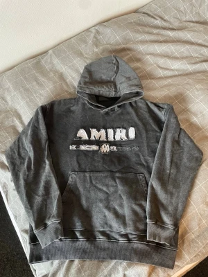 Amiri hoodie - En tvärfet unik amiri hoodie som passar storlek M. Skriv för frågor!🚀