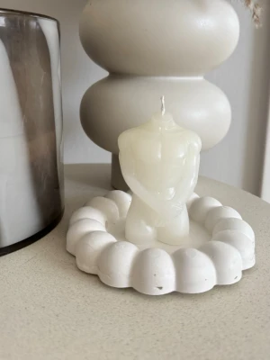 Handgjort ljus - Handgjort ljus formad som en manskropp