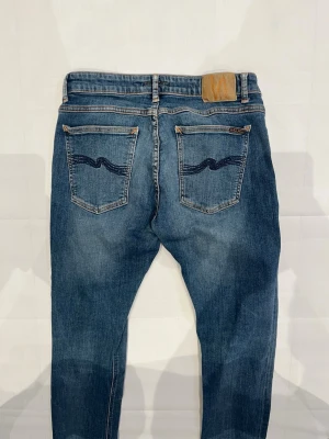 Nudie jeans - Skick: 9/10 | modell: Skinny Lin | storlek 31/32, men sitter som 29/32 i slim fit 