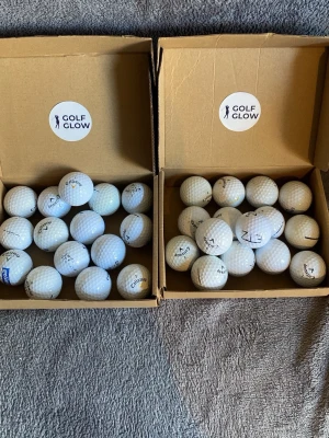 Golfbollar Callaway i kartong - ⏳30 stycken golfbollar i märket callaway mix i bra skick, ENDAST 199kr✨! Passa på nu mvh Golfglow!☀️🤩✨