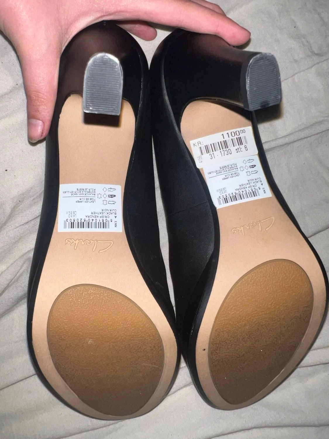 Svarta pumps från Clarks - 3
