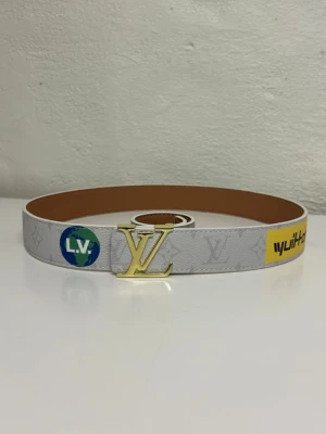 Lv Bälte  - Helt ny aldrig använd. Storlek 110cm. Snabb frakt. Endast bälte