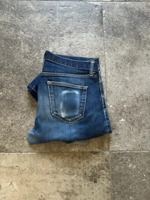 Blåa selvedge jeans  - Tvärsnygg wash. W32, L32