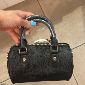 Väska  - Snygg väska från Vivanilla 