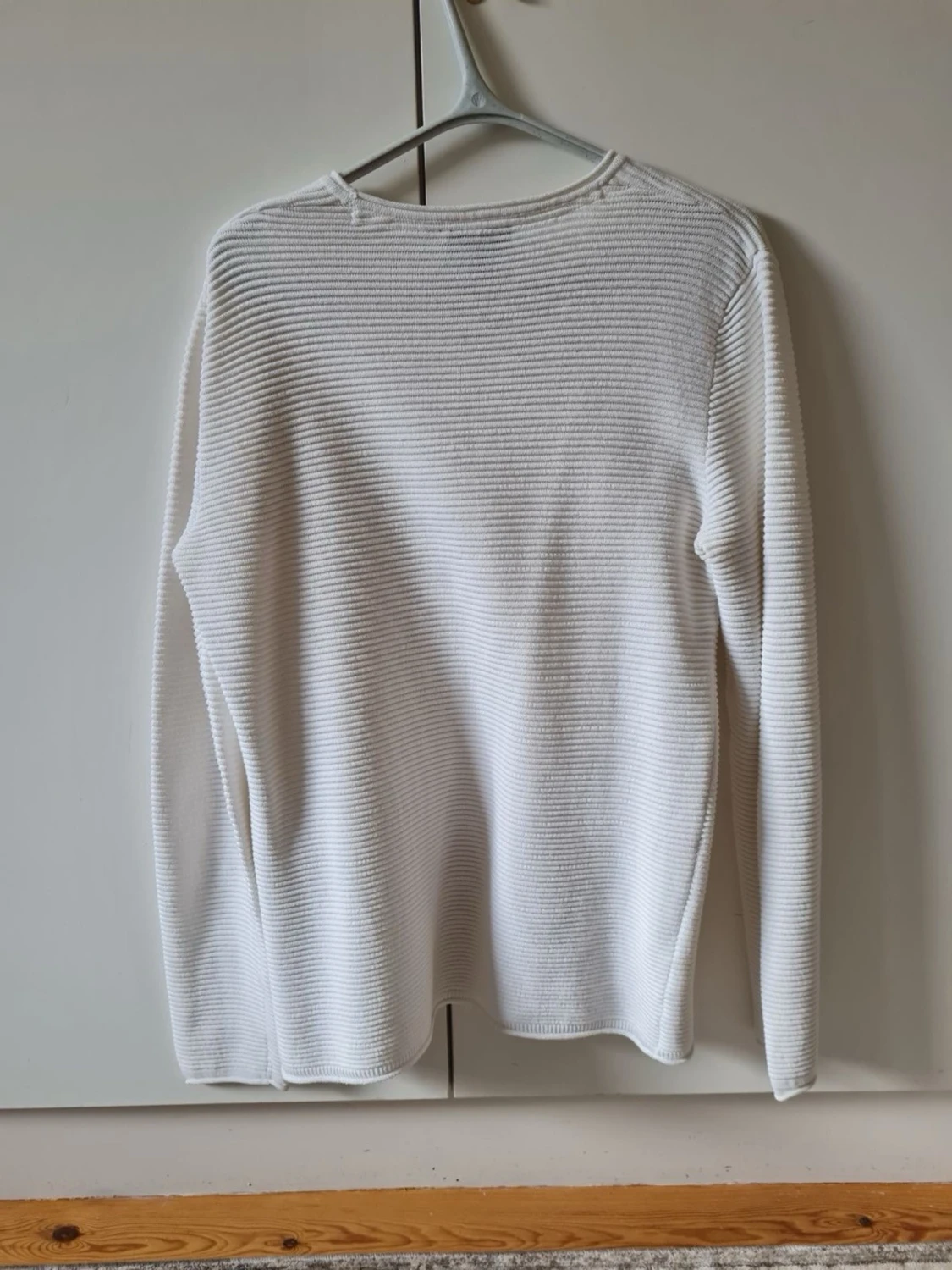 Vit ribbad tröja från SMOG (New Yorker) strl M - 1