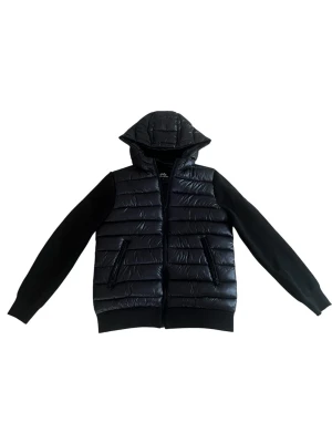 Maggiore cardigan  - Köpt från kidsbrandstore på emporia. Aldrig använt den. Storleken är m barnstorlek så den är liten i storleken och passar s