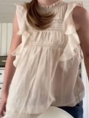 Gullig blus - Gullig blus från Lindexs. Skriv vid frågor💗