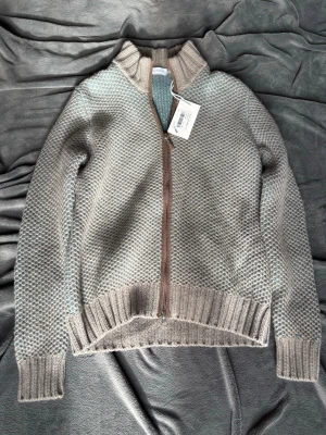 Gran sasso cardigan  - Helt ny storlek m passar s-m