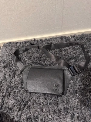 Llv Shoulder bag - Brand new never used