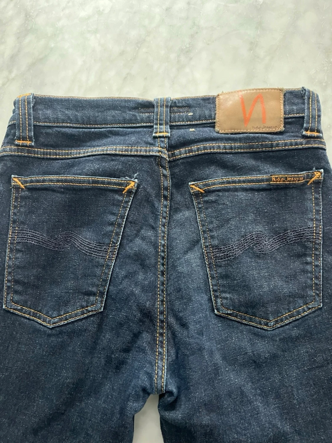 Mörkblå jeans från Nudie Jeans