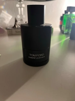 Tom Ford Ombré Leather parfym - 99,8 % kvar nästa som helt ny, priset går att diskuteras 