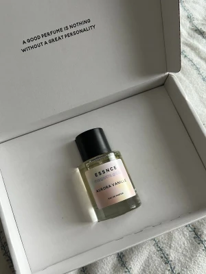 Essnce Aurora Vanille parfym - Aurora Vanille från Essnce, limited edition x Margareta Grääs som är slutsåld på hemsidan