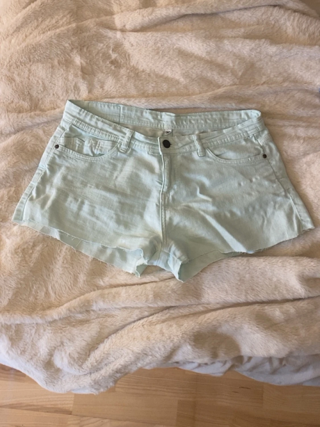 Turkosa denimshorts från Rut&Circle - 1