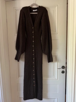 Adoore montana dress - Storlek: 34