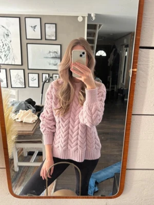 Rosa stickad tröja H&M  - Rosa stickad tröja från H&M💕