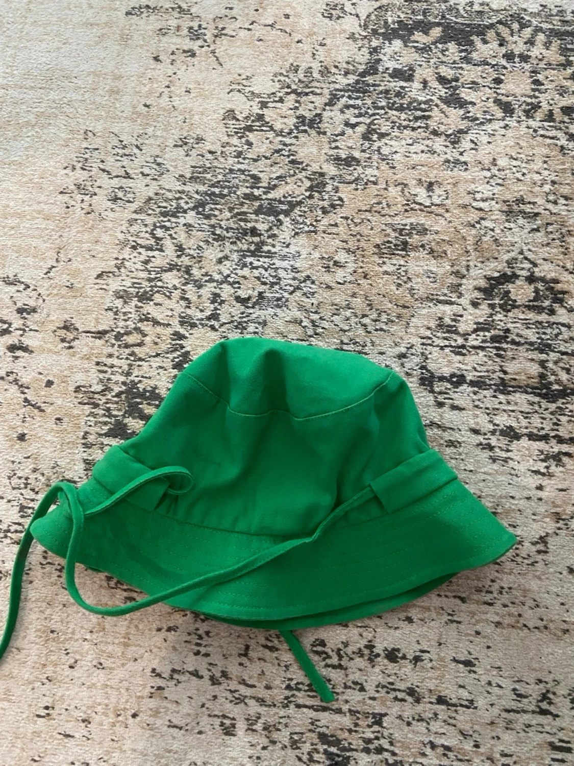 Grön bucket hat från Jacquemus - 1