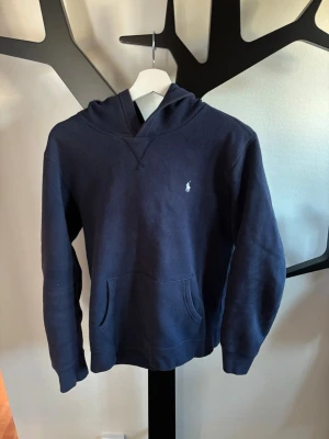 Ralph Lauren  - Marin blå hoodie från polo Ralph lauren 