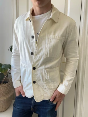 Selected home overshirt  - Selected home overshirt, riktigt schysst passform. Inga defekter! Modellen i bilderna är 180 cm 75 kg och bär Storlek s, Kom med frågor! 🌟 (Kan gå ned i pris vid köp av paket 😉) 