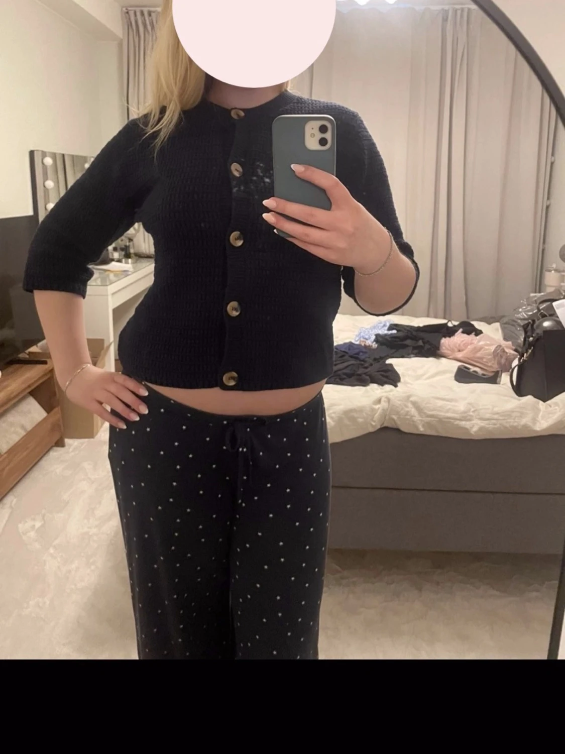 Mörkblå kort stickad kofta med knappar - 1