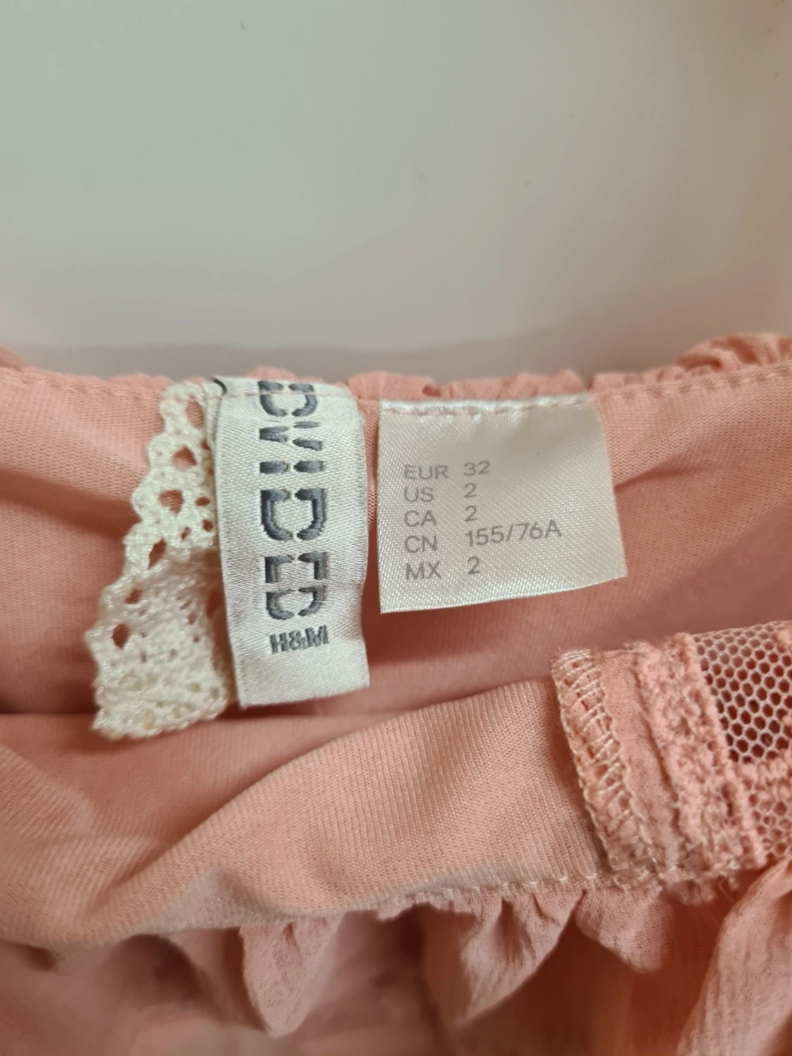 Rosa klänning med volang från H&M 32 - 1